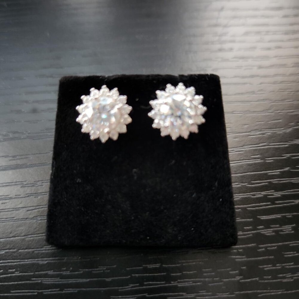 Neiman Marcus Millenia  18K Yellow Gold Plated D Color VVS1 Earrings - Picture 5 of 8